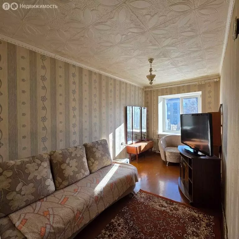 3-комнатная квартира: Амурск, проспект Мира, 28 (55.3 м) - Фото 1