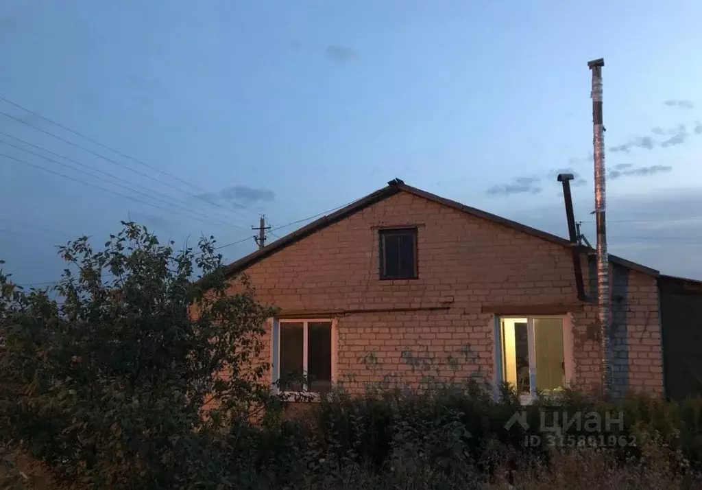Дом в Самарская область, Сергиевский район, Елшанка с/пос, с. Чекалино ... - Фото 1