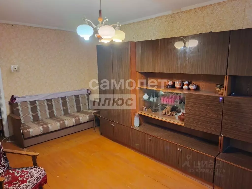 2-к кв. Ленинградская область, Кингисепп 1-я линия, 4 (47.8 м) - Фото 2