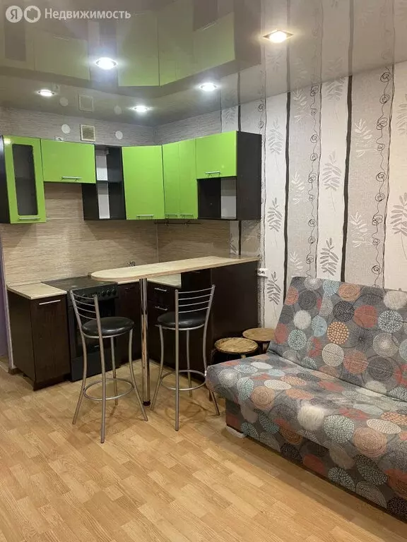 Квартира-студия: Екатеринбург, Рощинская улица, 27 (23 м) - Фото 0