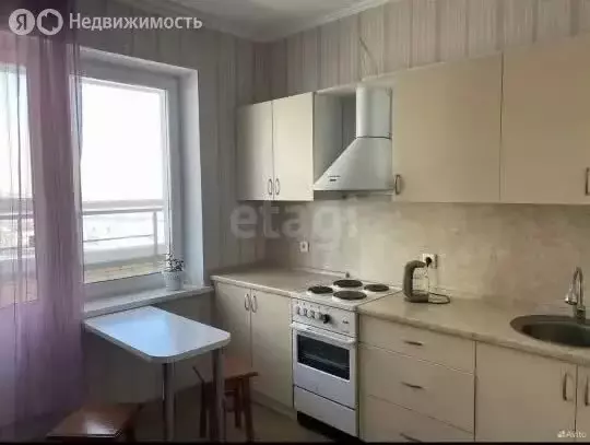 Квартира-студия: Тюмень, улица Парада Победы, 9 (23.6 м) - Фото 1