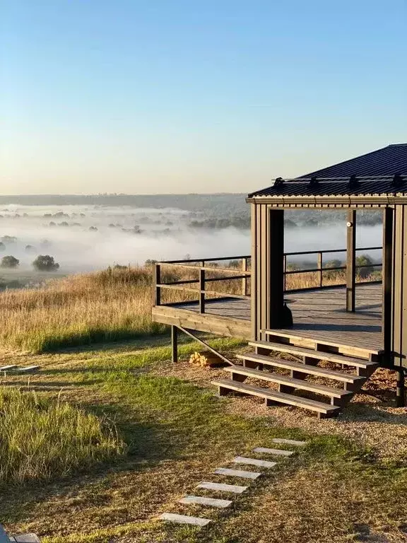 Дом в Липецкая область, Хлевенский район, Малининский сельсовет, д. ... - Фото 1