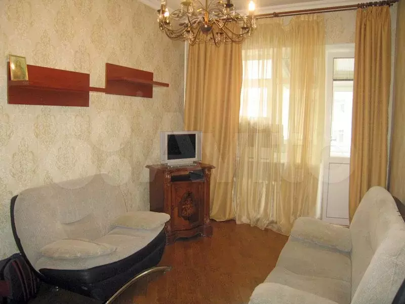 3-к. квартира, 70 м, 6/6 эт. - Фото 1