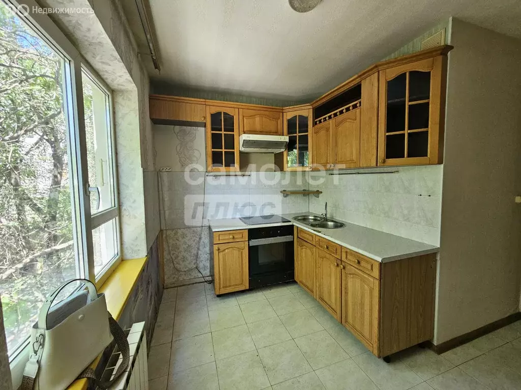 3-комнатная квартира: Волгоград, улица Ткачёва, 16А (63.9 м) - Фото 1