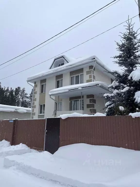 Дом в Свердловская область, Верхняя Пышма городской округ, пос. ... - Фото 1