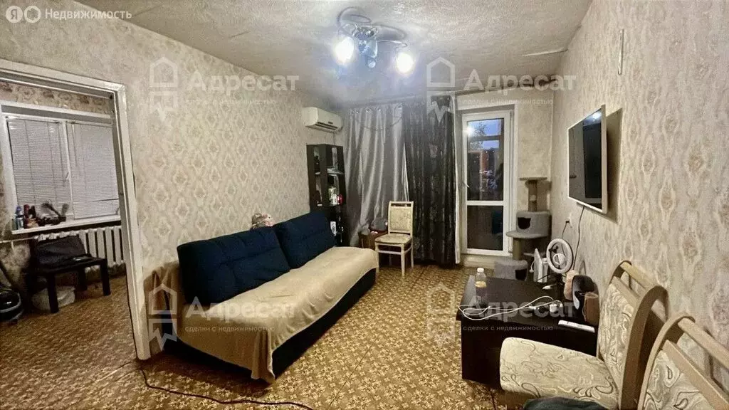 2-комнатная квартира: Волгоград, посёлок Ангарский, улица ... - Фото 0
