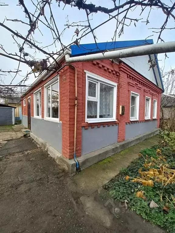 Дом в Краснодарский край, Новокубанск ул. Воровского (60 м) - Фото 1