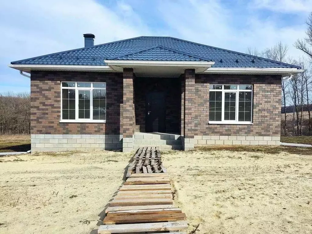 Дом в Белгородская область, Белгородский район, Беловское с/пос, с. ... - Фото 1