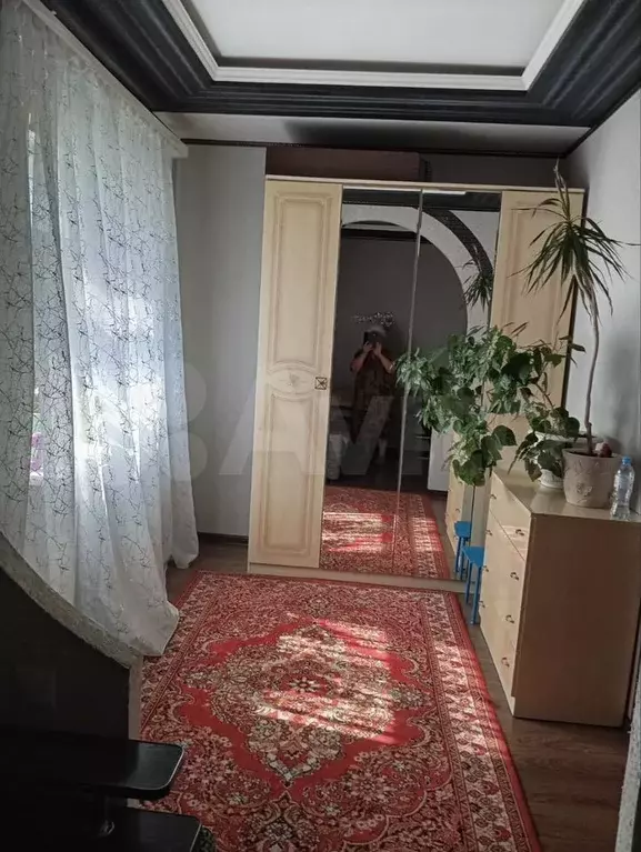 Комната 10 м в 4-к., 1/1 эт. - Фото 1