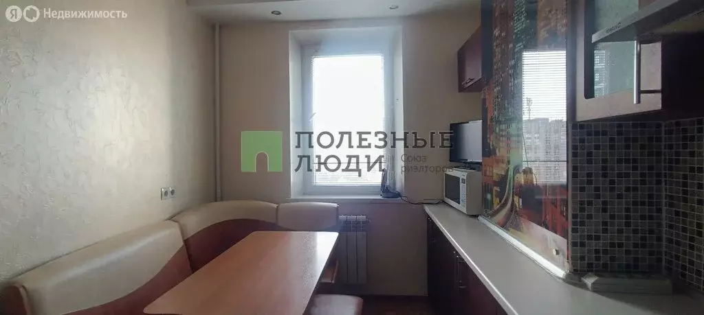 2-комнатная квартира: Ижевск, улица Холмогорова, 21 (52 м) - Фото 2