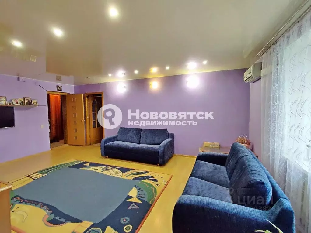 3-к кв. Кировская область, Киров ул. Володарского, 185 (72.0 м) - Фото 1