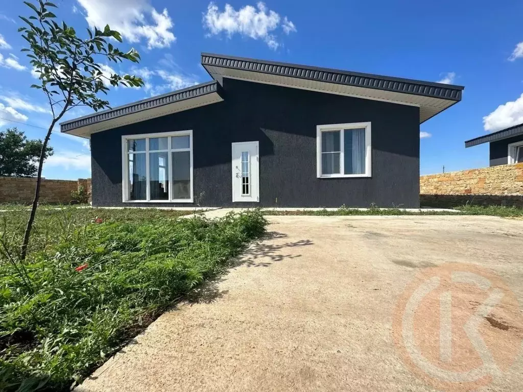 Дом в Крым, Сакский район, Штормовское с/пос, Дружба-2 СНТ ул. ... - Фото 1