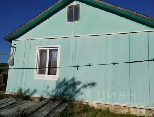 Дом в Саратовская область, Петровский район, Березовское муниципальное ... - Фото 1