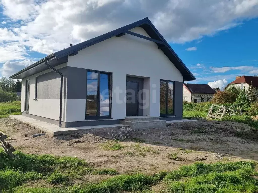 Дом в Калининградская область, Гурьевский муниципальный округ, пос. ... - Фото 1