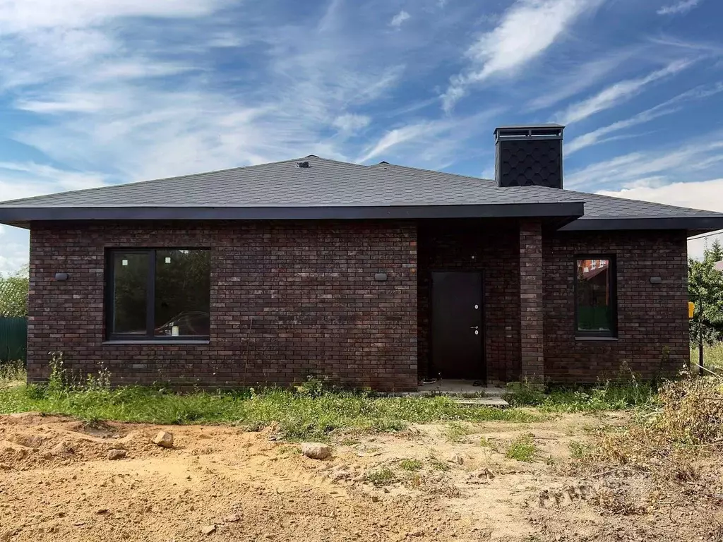 Дом в Татарстан, с. Пестрецы ул. Камалеева, 6 (100 м) - Фото 1