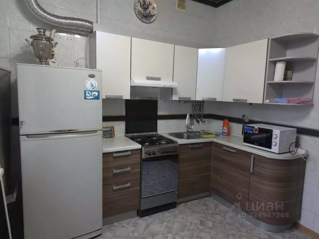 2-к кв. Волгоградская область, Волжский ул. Чайковского, 12 (55.0 м) - Фото 1