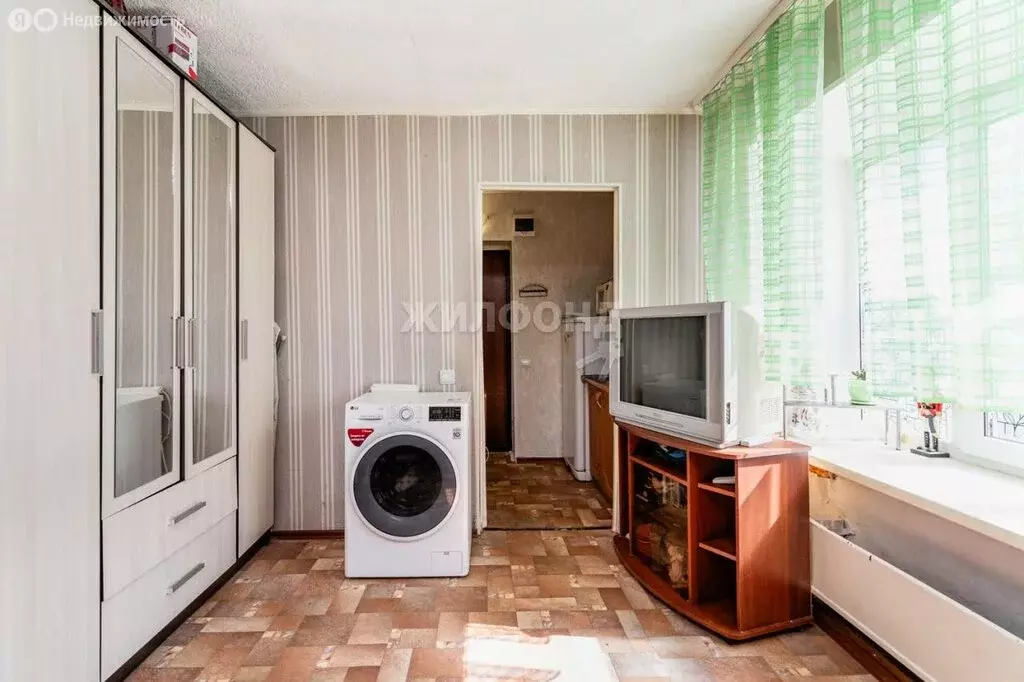 Квартира-студия: Томск, проспект Фрунзе, 126 (18 м) - Фото 1