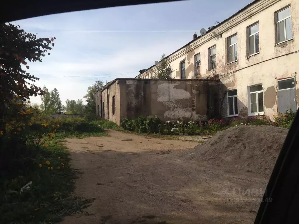 Помещение свободного назначения в Тверская область, Старица ул. Карла ... - Фото 1