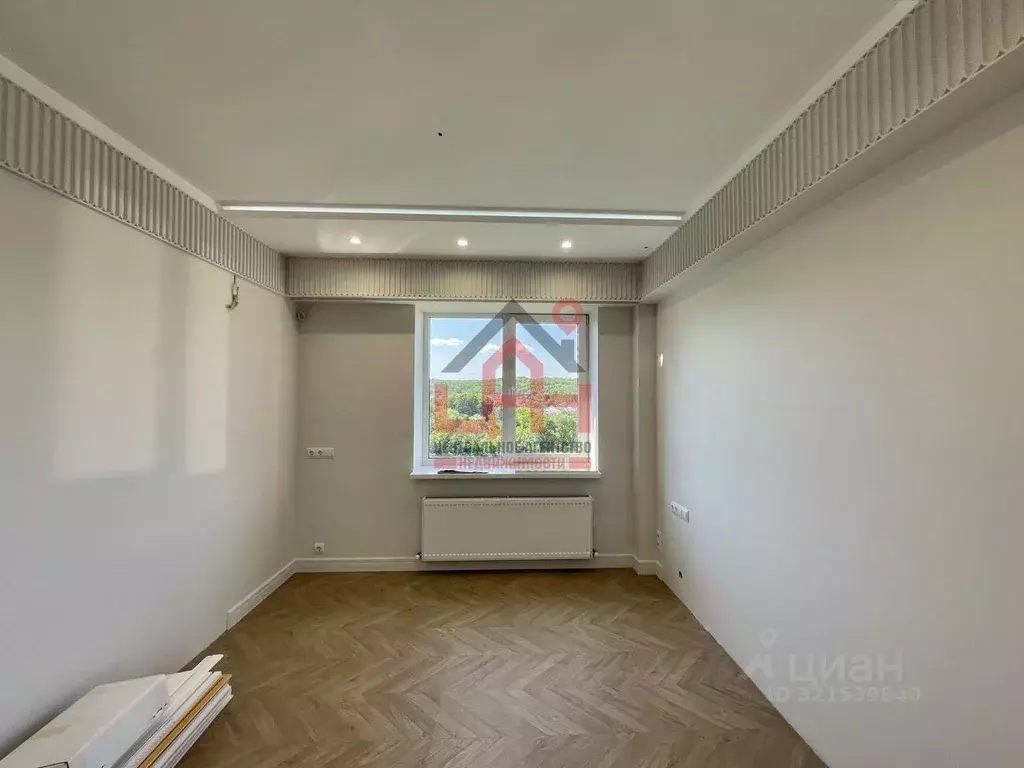 1-к кв. Ставропольский край, Ессентуки ул. Пушкина, 10А (80.6 м) - Фото 2