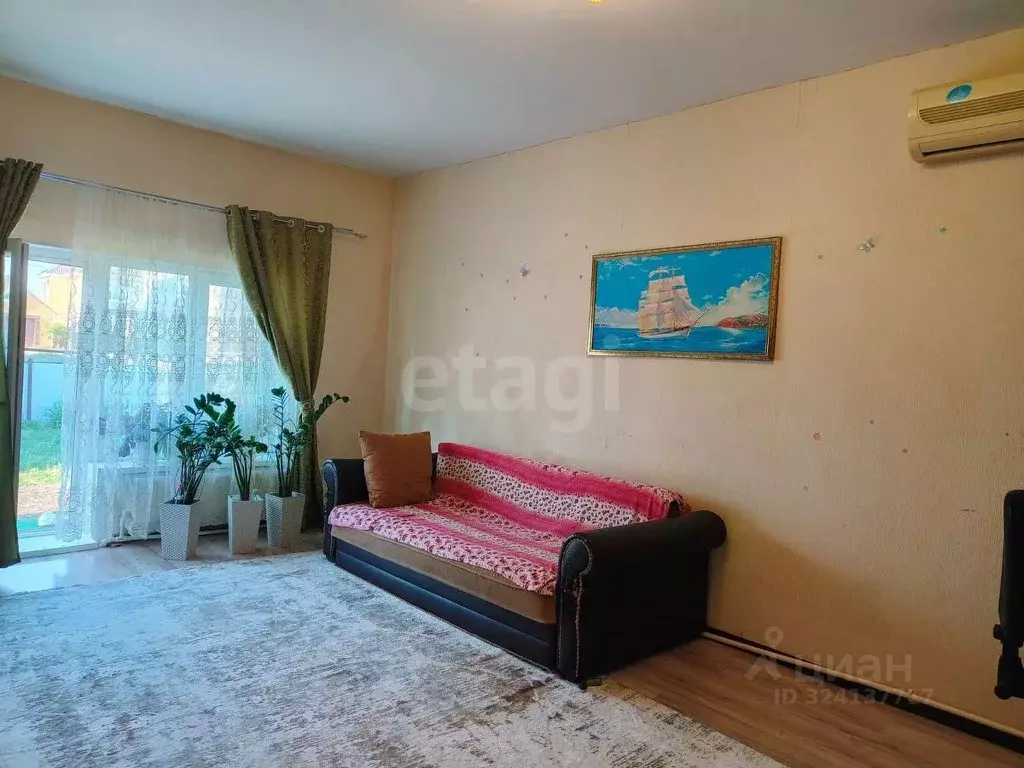 Дом в Оренбургская область, Соль-Илецк ул. Титовой, 6 (130 м) - Фото 2