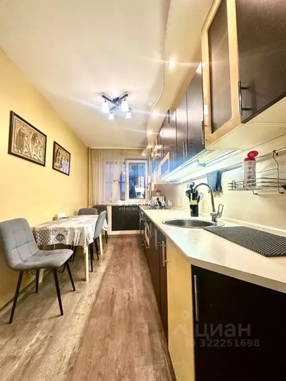 3-к кв. Новгородская область, Великий Новгород ул. Зелинского, 25/22 ... - Фото 2