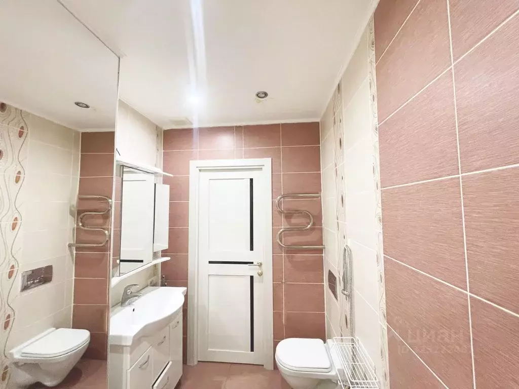 1-к кв. Омская область, Омск бул. Архитекторов, 6 (54.5 м) - Фото 2