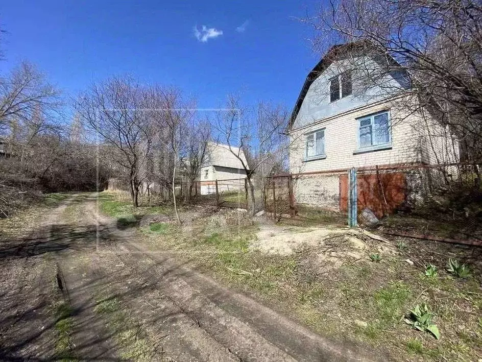 Дом в Воронежская область, Семилукский район, с. Перлевка ул. Садовая ... - Фото 1