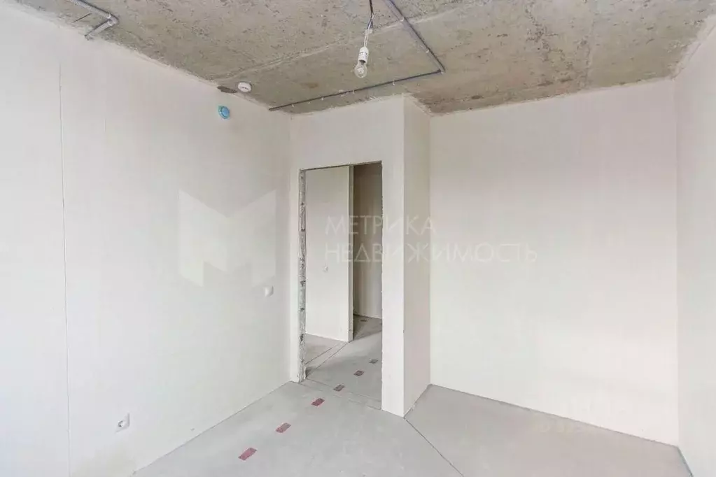 1-к кв. Тюменская область, Тюмень ул. Первооткрывателей, 8 (37.1 м) - Фото 1