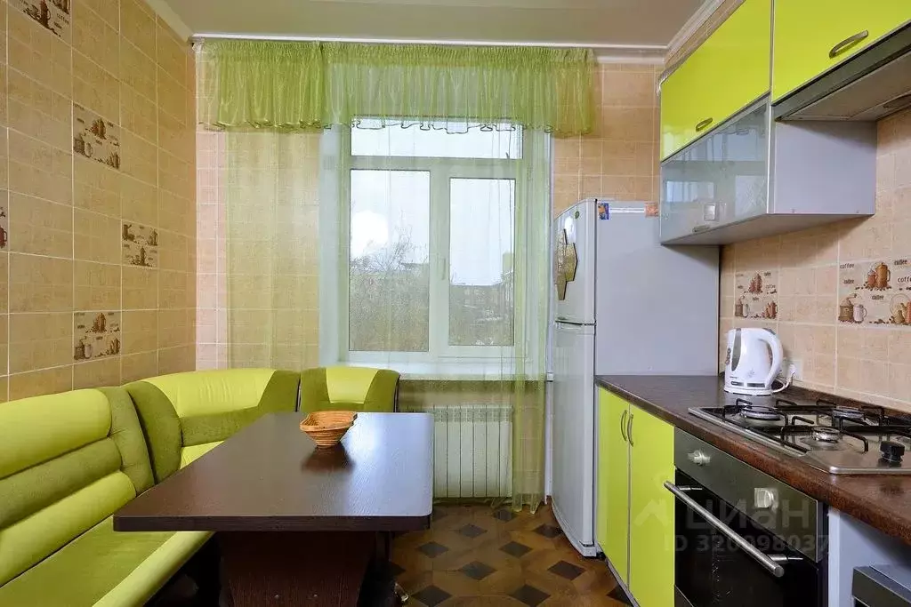 2-к кв. Омская область, Омск просп. Карла Маркса, 22 (60.0 м) - Фото 1