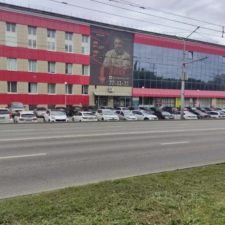 Помещение свободного назначения в Саратовская область, Саратов просп. ... - Фото 0
