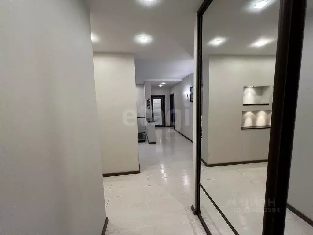 3-к кв. Воронежская область, Воронеж Ольховый пер., 2Б (92.7 м) - Фото 0