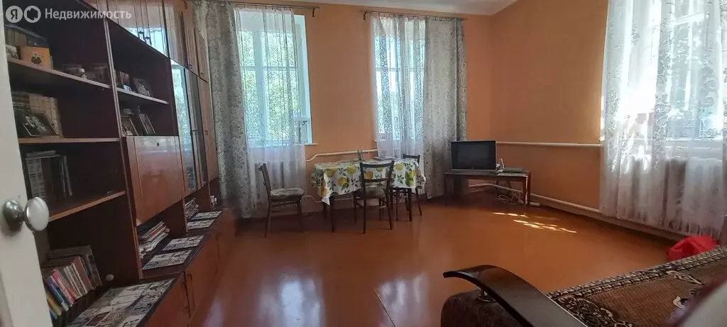 2-комнатная квартира: Старый Крым, улица Амосова, 2 (53.3 м) - Фото 1