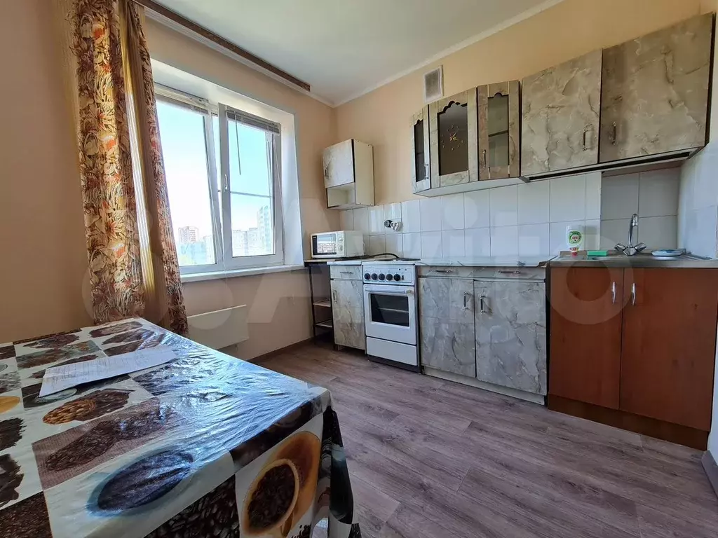 1-к. квартира, 35 м, 8/10 эт. - Фото 1