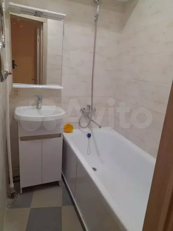 2-к. квартира, 43 м, 1/5 эт. - Фото 0