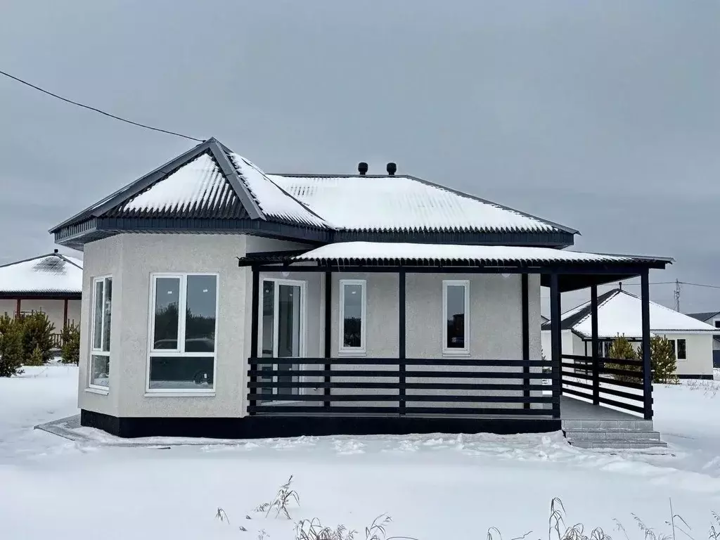 Дом в Свердловская область, Сысертский муниципальный округ, пос. ... - Фото 1