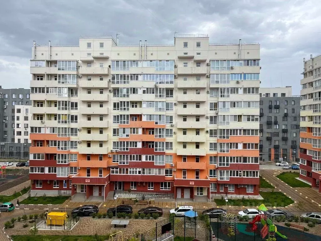 2-к кв. Крым, Симферополь просп. Александра Суворова, 3 (62.61 м) - Фото 0