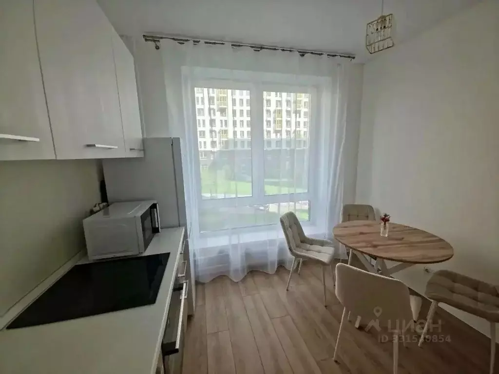 1-к кв. Тюменская область, Тюмень ул. Юрия Рогачева, 9к2 (30.0 м) - Фото 1