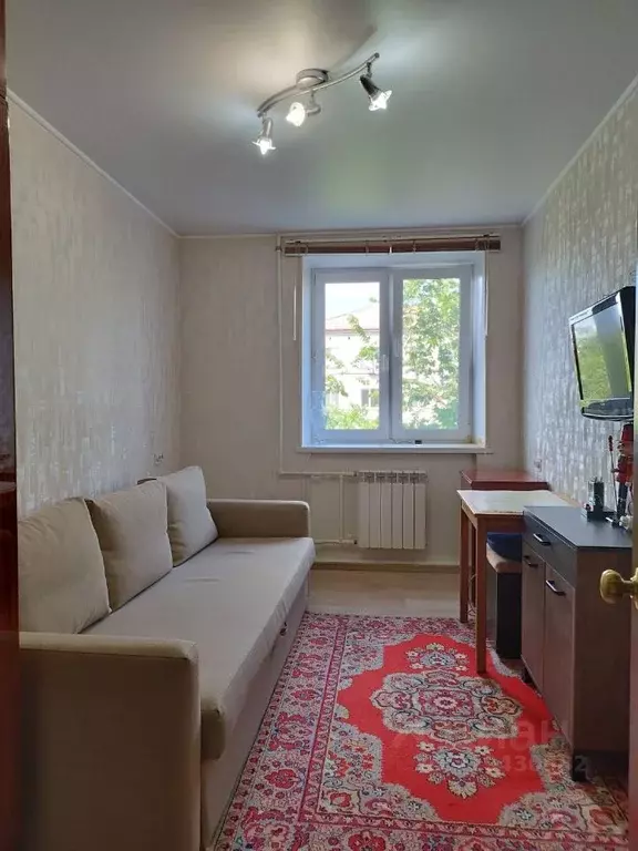 3-к кв. Оренбургская область, Оренбург Больничный проезд, 8 (50.2 м) - Фото 0