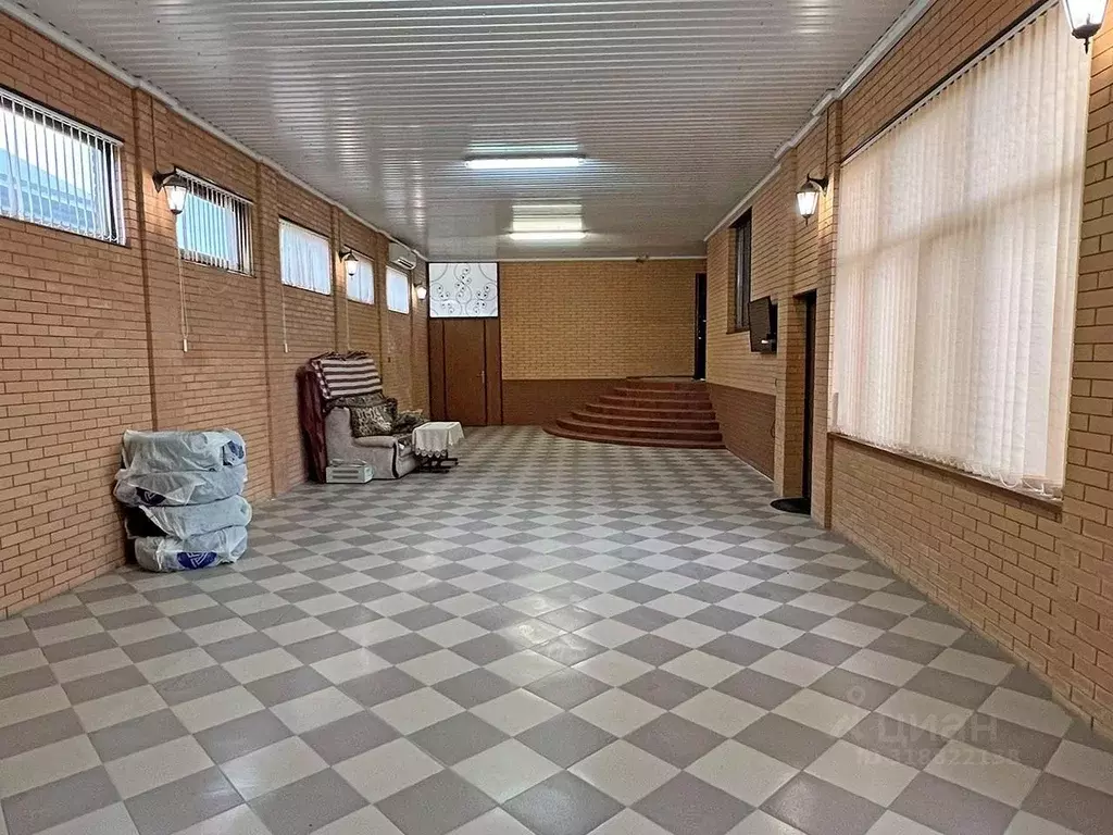 Дом в Краснодарский край, Славянск-на-Кубани Школьная ул. (180 м) - Фото 1