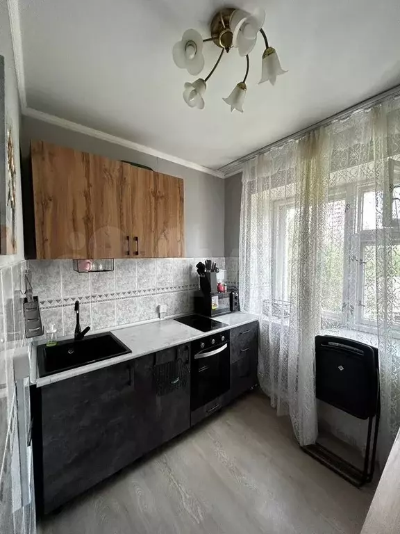 3-к. квартира, 60 м, 5/5 эт. - Фото 0