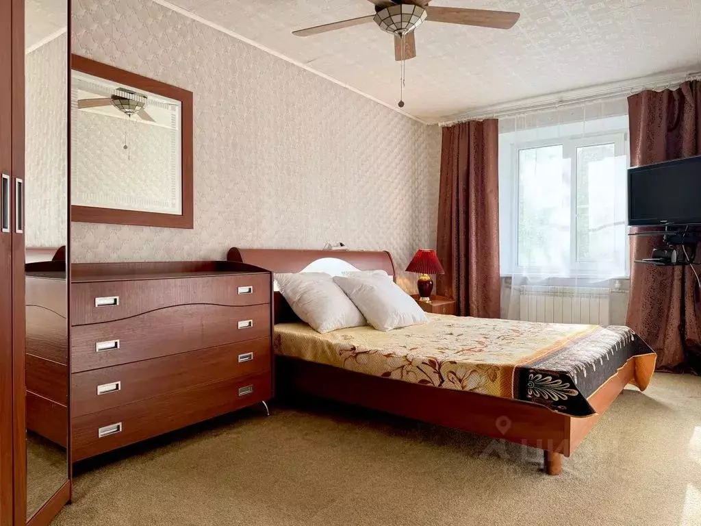 1-к кв. Ханты-Мансийский АО, Пыть-Ях 5-й Солнечный мкр, 9 (34.0 м) - Фото 0