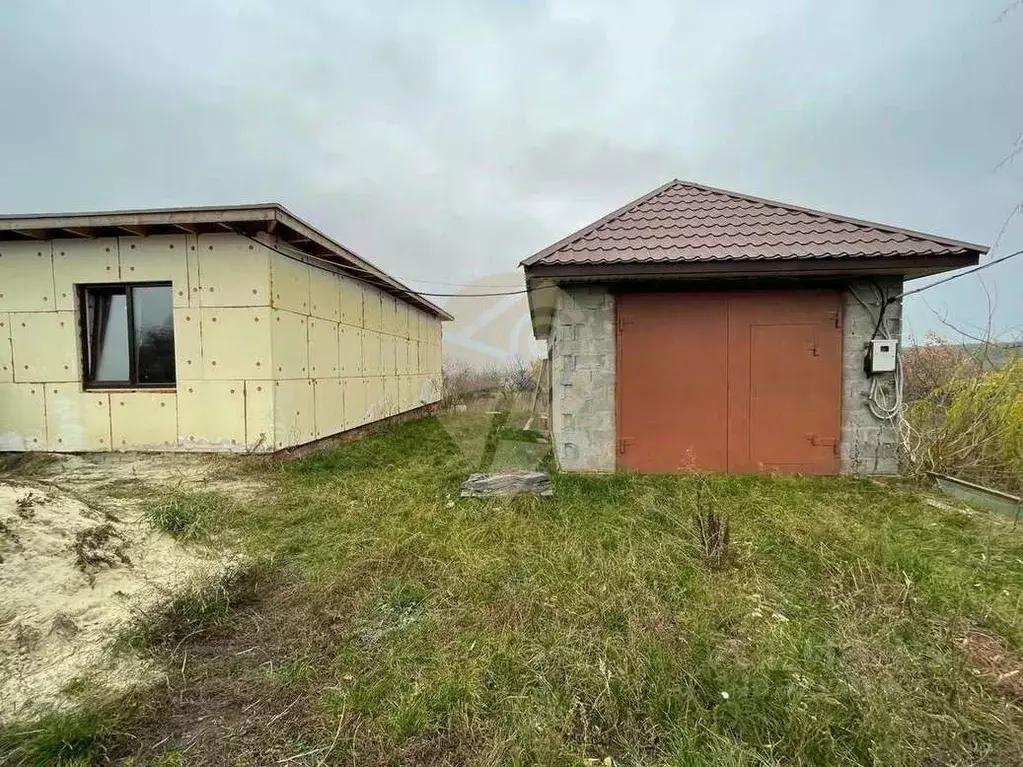 Дом в Белгородская область, Старооскольский городской округ, с. ... - Фото 1