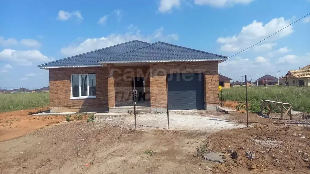 Дом в Оренбургская область, с. Ташла ул. Пионерская (80 м) - Фото 1