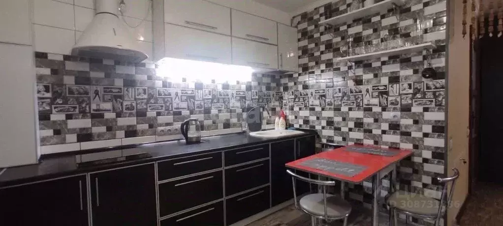 2-к кв. Крым, Судак ул. Приморская, 30А (47.6 м) - Фото 1