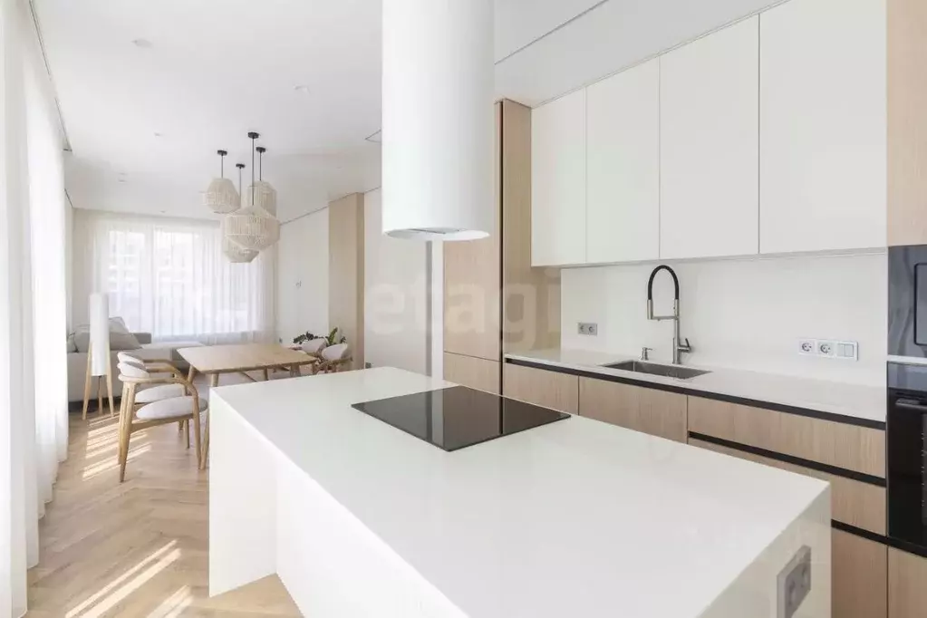 2-к кв. Тюменская область, Тюмень Причальная ул., 11 (77.8 м) - Фото 1