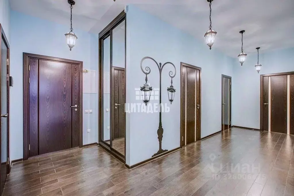 3-к кв. Воронежская область, Воронеж ул. Чернышевского, 42 (137.0 м) - Фото 2