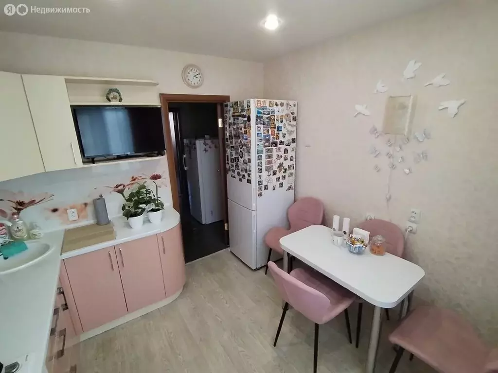 3-комнатная квартира: Череповец, Ленинградская улица, 19/20 (67.3 м) - Фото 0