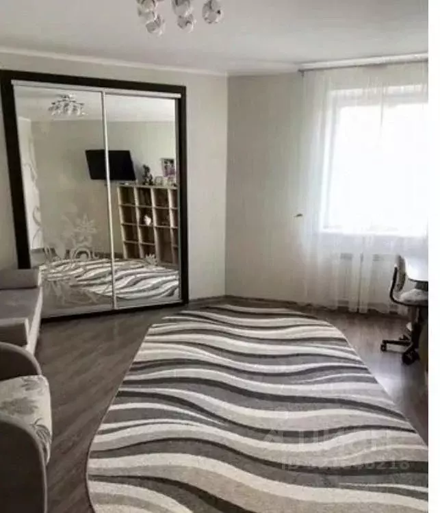 3-к кв. Омская область, Омск Солнечный мкр, ул. Комкова, 8 (85.0 м) - Фото 1