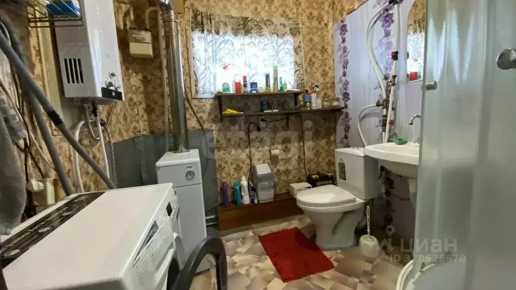 Дом в Пермский край, Соликамский муниципальный округ, пос. Черное ул. ... - Фото 1