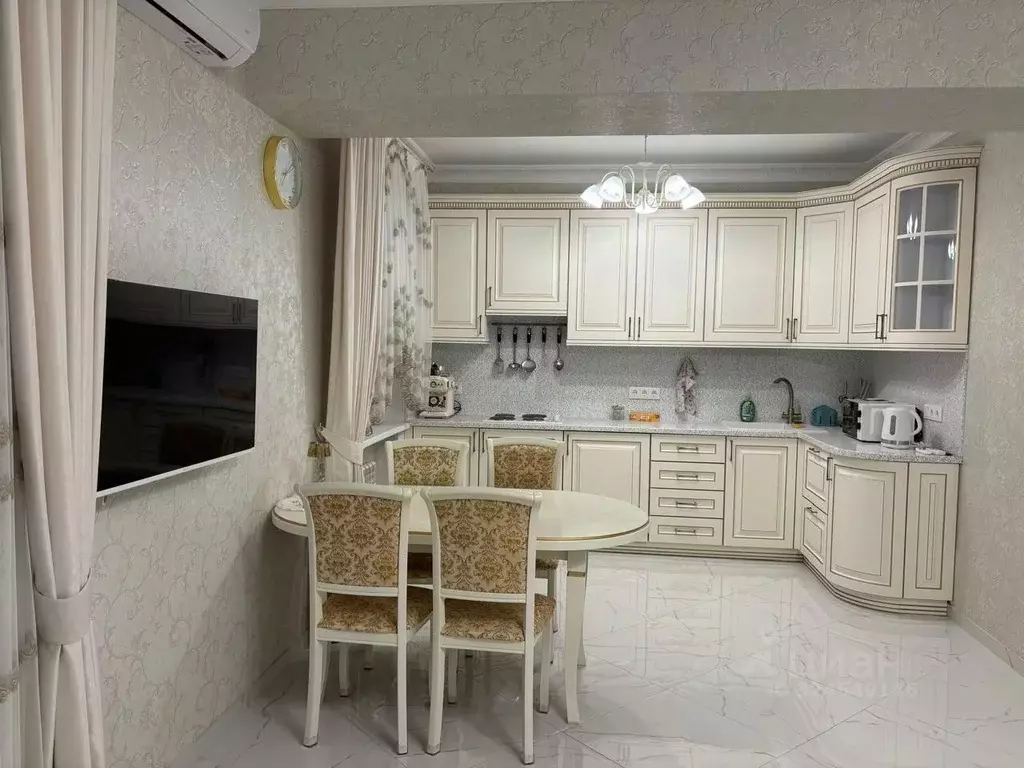 2-к кв. Крым, Керчь ул. Кирова, 25 (80.0 м) - Фото 1